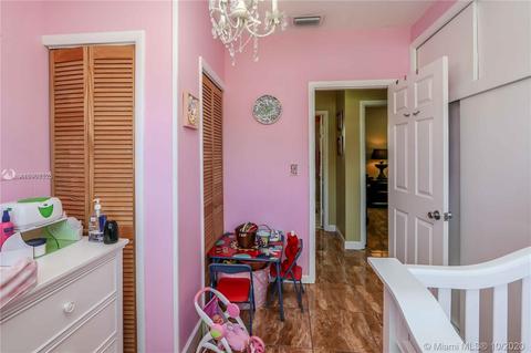 621 E 53rd St, Hialeah, FL 33013 photo 24