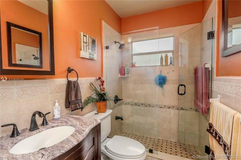 621 E 53rd St, Hialeah, FL 33013 photo 22