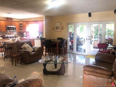 6520 W 3rd Ave, Hialeah, FL 33012 photo 1