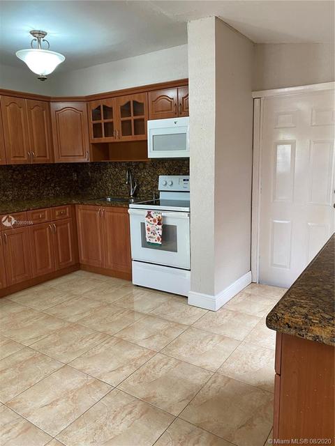 258 W 19th St, Hialeah, FL 33010 photo 9