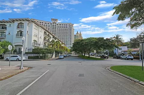 20 Alhambra Cir #6, Coral Gables, FL 33134 photo 18