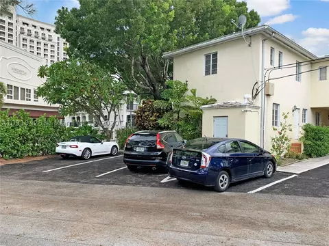 20 Alhambra Cir #6, Coral Gables, FL 33134 photo 14