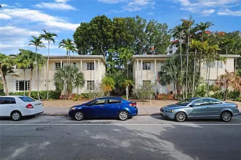 20 Alhambra Cir #6, Coral Gables, FL 33134 photo 2