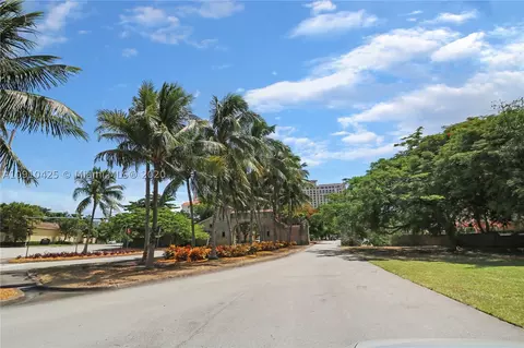 20 Alhambra Cir #6, Coral Gables, FL 33134 photo 17