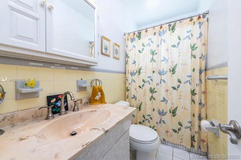 660 W 73rd Pl, Hialeah, FL 33014 photo 11