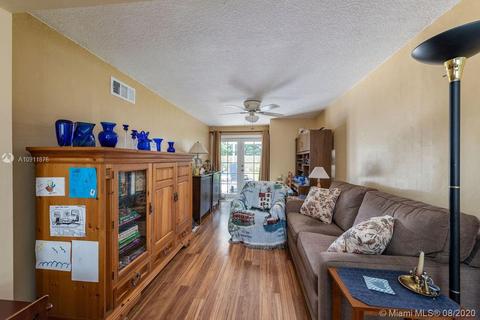 660 W 73rd Pl, Hialeah, FL 33014 photo 17