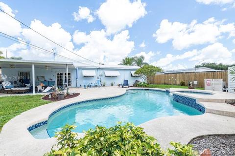 660 W 73rd Pl, Hialeah, FL 33014 photo 1