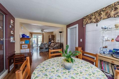660 W 73rd Pl, Hialeah, FL 33014 photo 16