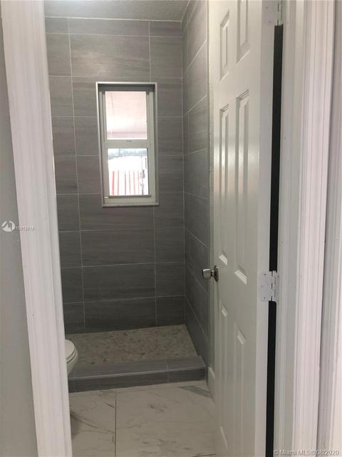 921 E 39th Pl, Hialeah, FL 33013 photo 21
