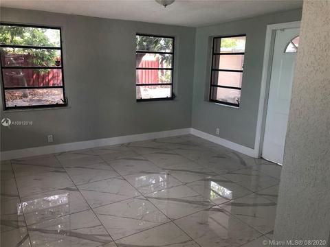 921 E 39th Pl, Hialeah, FL 33013 photo 10