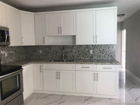 921 E 39th Pl, Hialeah, FL 33013 photo 8
