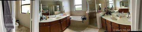 8531 W 33rd Ave, Hialeah, FL 33018 photo 13