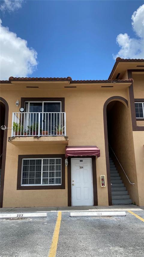 355 E 4th St #204, Hialeah, FL 33010 photo 1