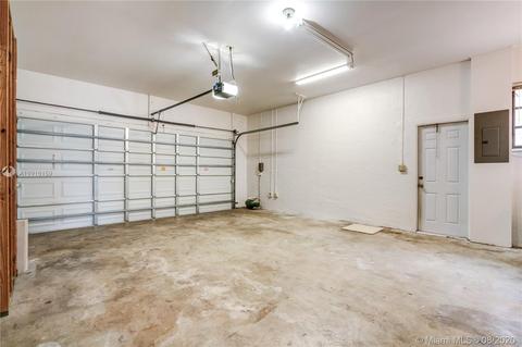 8490 Dundee Ter, Miami Lakes, FL 33016 photo 20