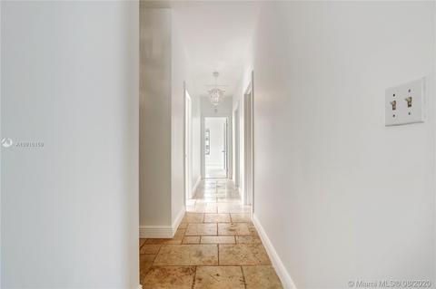 8490 Dundee Ter, Miami Lakes, FL 33016 photo 8