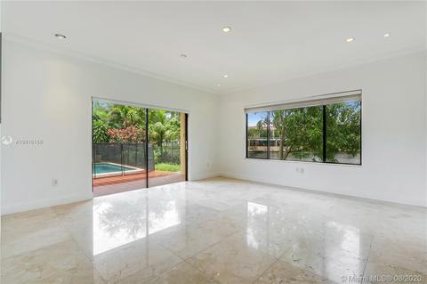 8490 Dundee Ter, Miami Lakes, FL 33016 photo 10