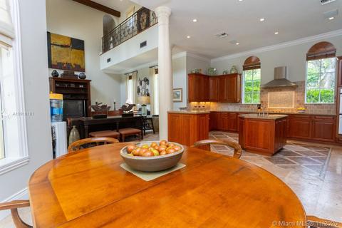 9800 W Suburban Dr, Pinecrest, FL 33156 photo 7