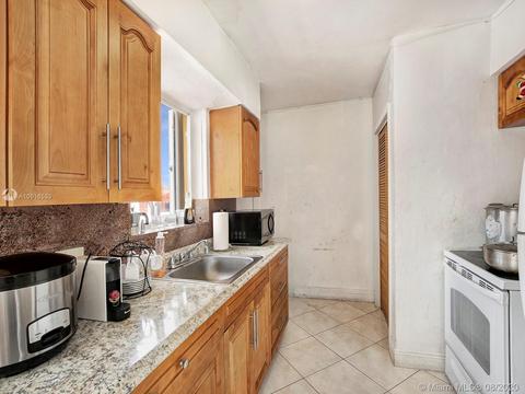 175 E 51st Pl, Hialeah, FL 33013 photo 11