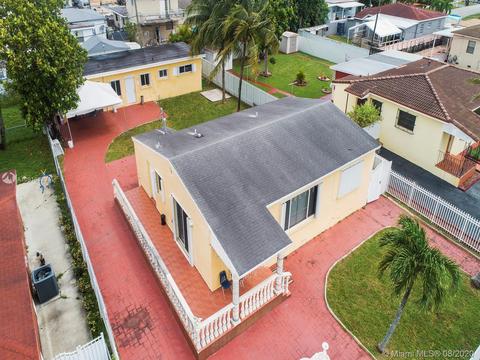 175 E 51st Pl, Hialeah, FL 33013 photo 3