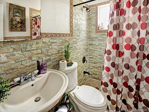 175 E 51st Pl, Hialeah, FL 33013 photo 15