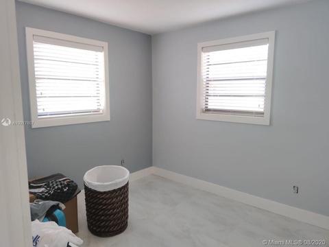 21 E 52nd Pl, Hialeah, FL 33013 photo 7