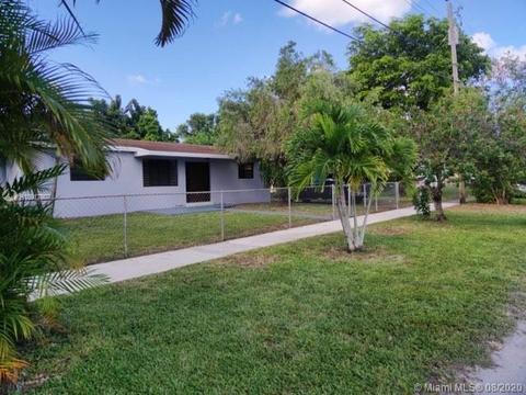 21 E 52nd Pl, Hialeah, FL 33013 photo 12
