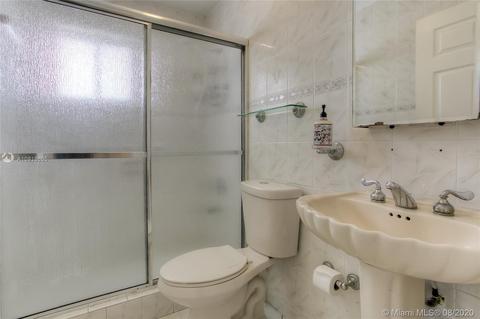 Undisclosed, Hialeah, FL 33016 photo 12