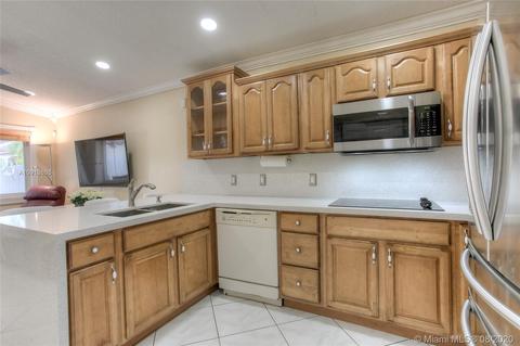 Undisclosed, Hialeah, FL 33016 photo 7