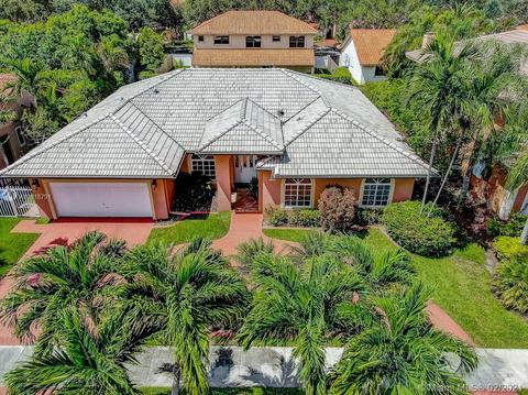 8533 NW 164th St, Miami Lakes, FL 33016 photo 3