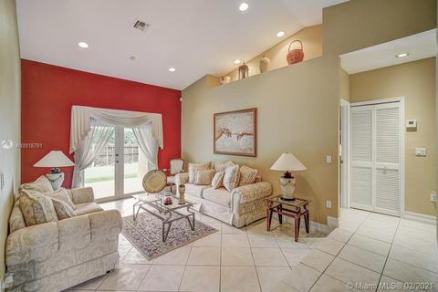 8533 NW 164th St, Miami Lakes, FL 33016 photo 6