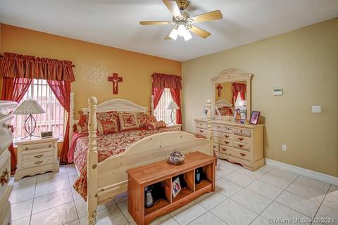 8533 NW 164th St, Miami Lakes, FL 33016 photo 30