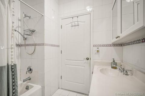 8533 NW 164th St, Miami Lakes, FL 33016 photo 22