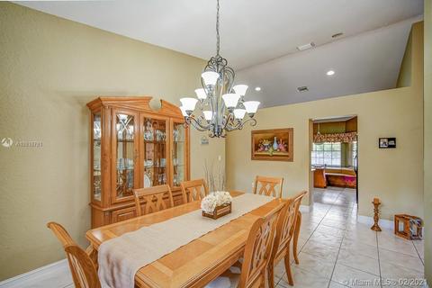 8533 NW 164th St, Miami Lakes, FL 33016 photo 12