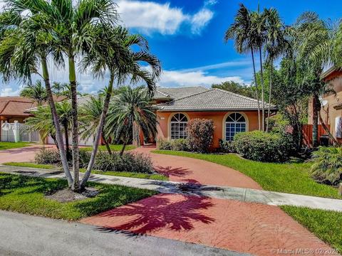 8533 NW 164th St, Miami Lakes, FL 33016 photo 1
