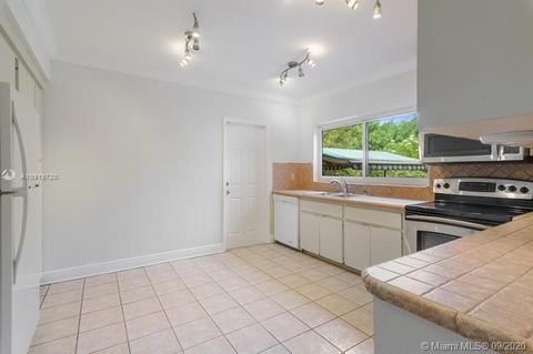 641 Navarre Ave, Coral Gables, FL 33134 photo 5