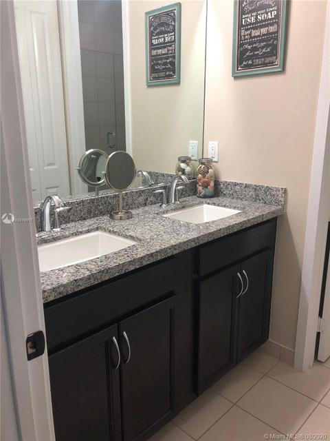 3214 W 96th Pl, Hialeah, FL 33018 photo 20