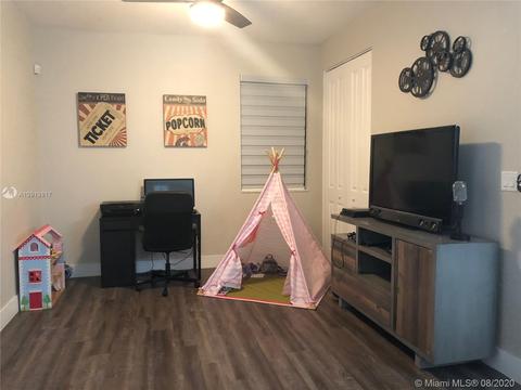 3214 W 96th Pl, Hialeah, FL 33018 photo 21