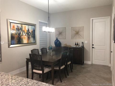 3214 W 96th Pl, Hialeah, FL 33018 photo 9