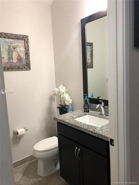 3214 W 96th Pl, Hialeah, FL 33018 photo 10
