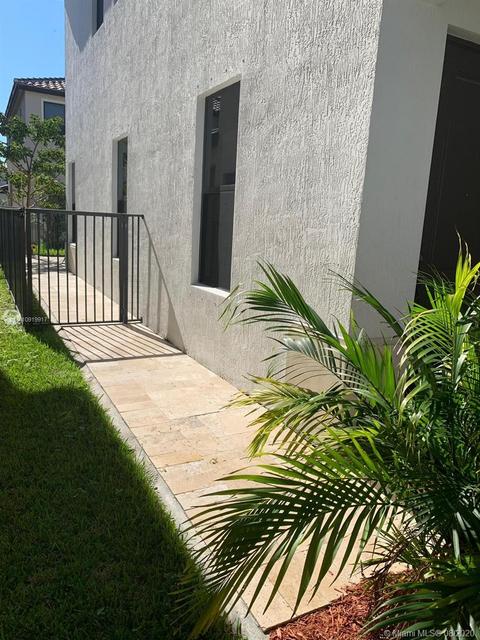 3214 W 96th Pl, Hialeah, FL 33018 photo 28