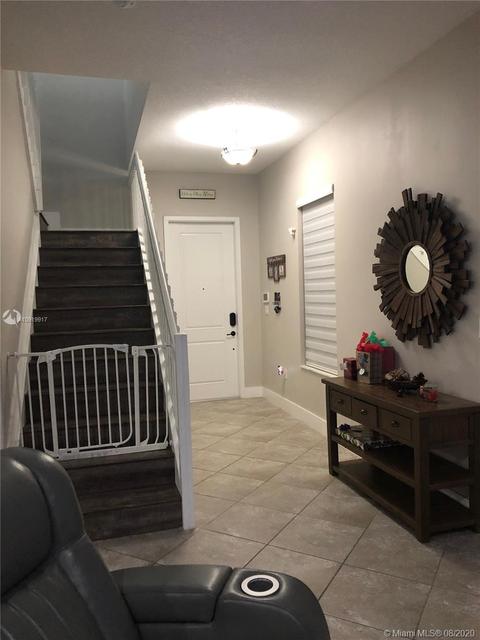3214 W 96th Pl, Hialeah, FL 33018 photo 5