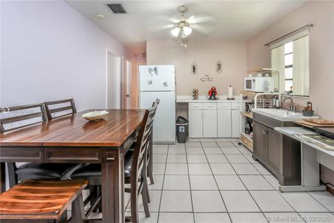 640 E 9th Ct, Hialeah, FL 33010 photo 18