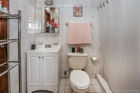 640 E 9th Ct, Hialeah, FL 33010 photo 11