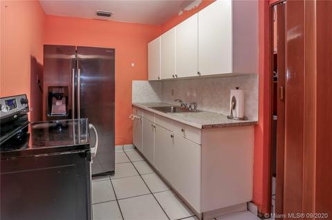 640 E 9th Ct, Hialeah, FL 33010 photo 12