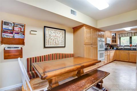 135 Enid Dr #18, Key Biscayne, FL 33149 photo 8