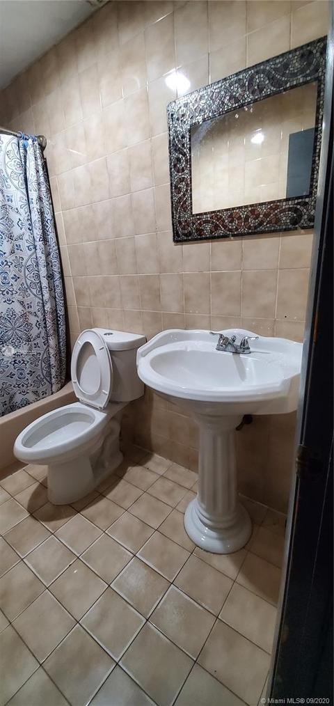 642 E 18th St, Hialeah, FL 33013 photo 9