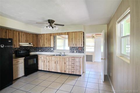 1137 4th St, Okeechobee, FL 34974 photo 3