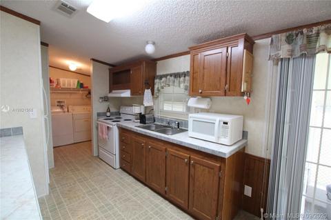2131 SE 33rd St, Okeechobee, FL 34974 photo 5