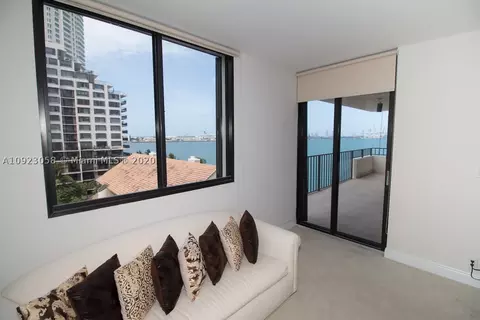 520 Brickell Key Dr #A806, Miami, FL 33131 photo 2