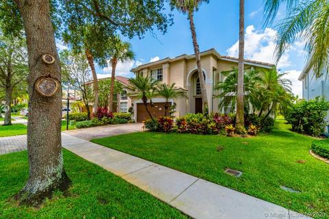 19101 Skyridge Cir, Boca Raton, FL 33498 photo 2